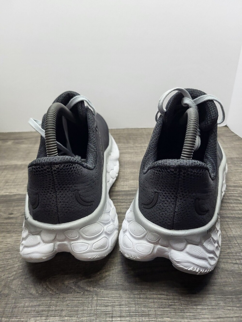 New Balance Fresh Foam X More V4 Women's Running Shoes Grey White Sneakers 9.5 D - Picture 5 of 10